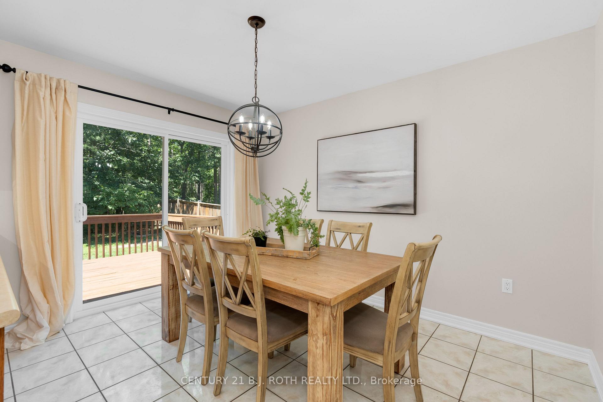Photo 12 of 156 Cumming Drive, Barrie, Ardagh — HOMEH