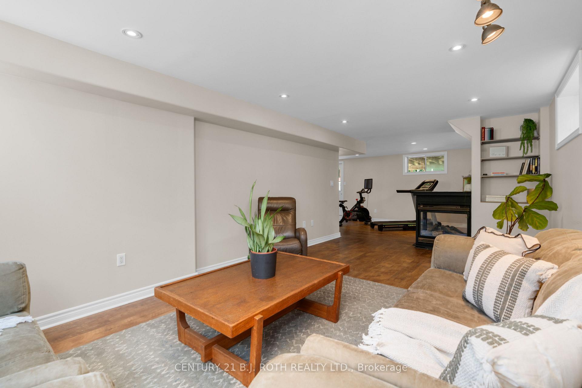 Photo 25 of 156 Cumming Drive, Barrie, Ardagh — HOMEH