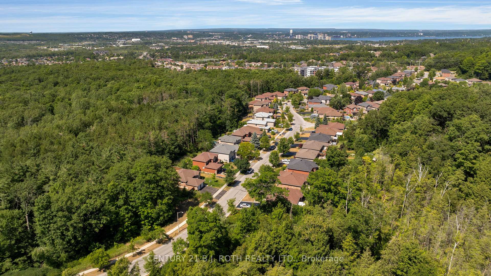 Photo 49 of 156 Cumming Drive, Barrie, Ardagh — HOMEH