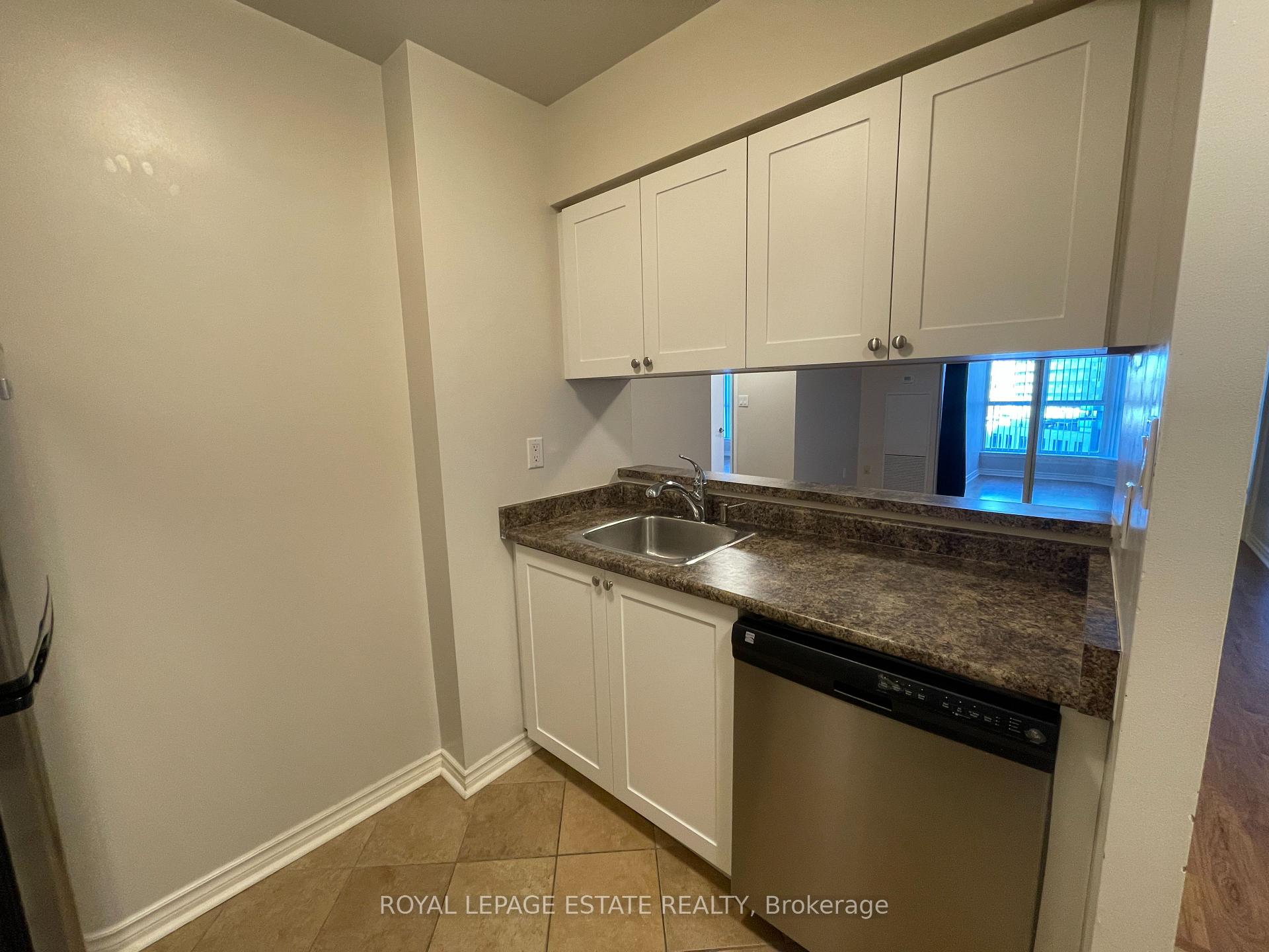 Photo 7 of Unit 701, 44 St Joseph Street, Toronto, Bay Street Corridor — HOMEH