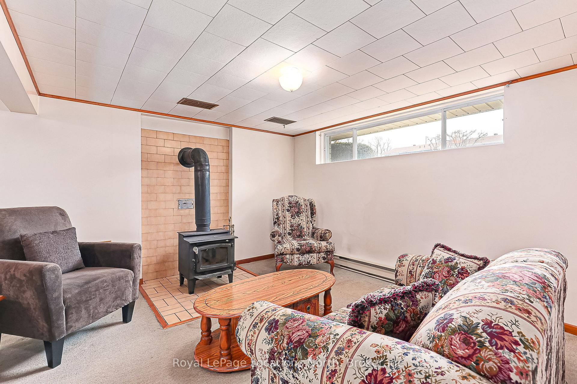 Photo 21 of 211 Seventh Street, Collingwood — HOMEH