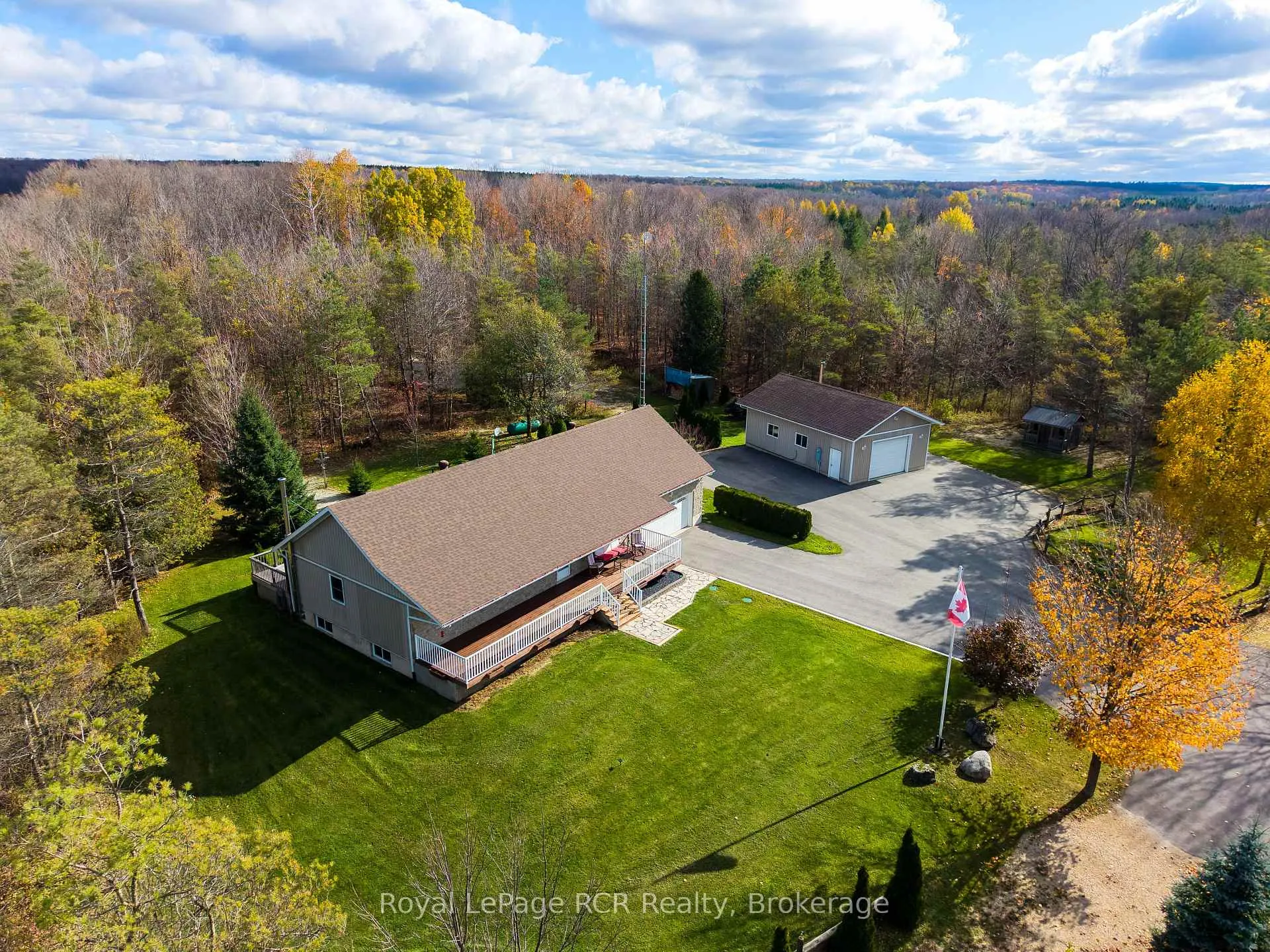 Photo 5 of 395443 2 Concession, Chatsworth — HOMEH