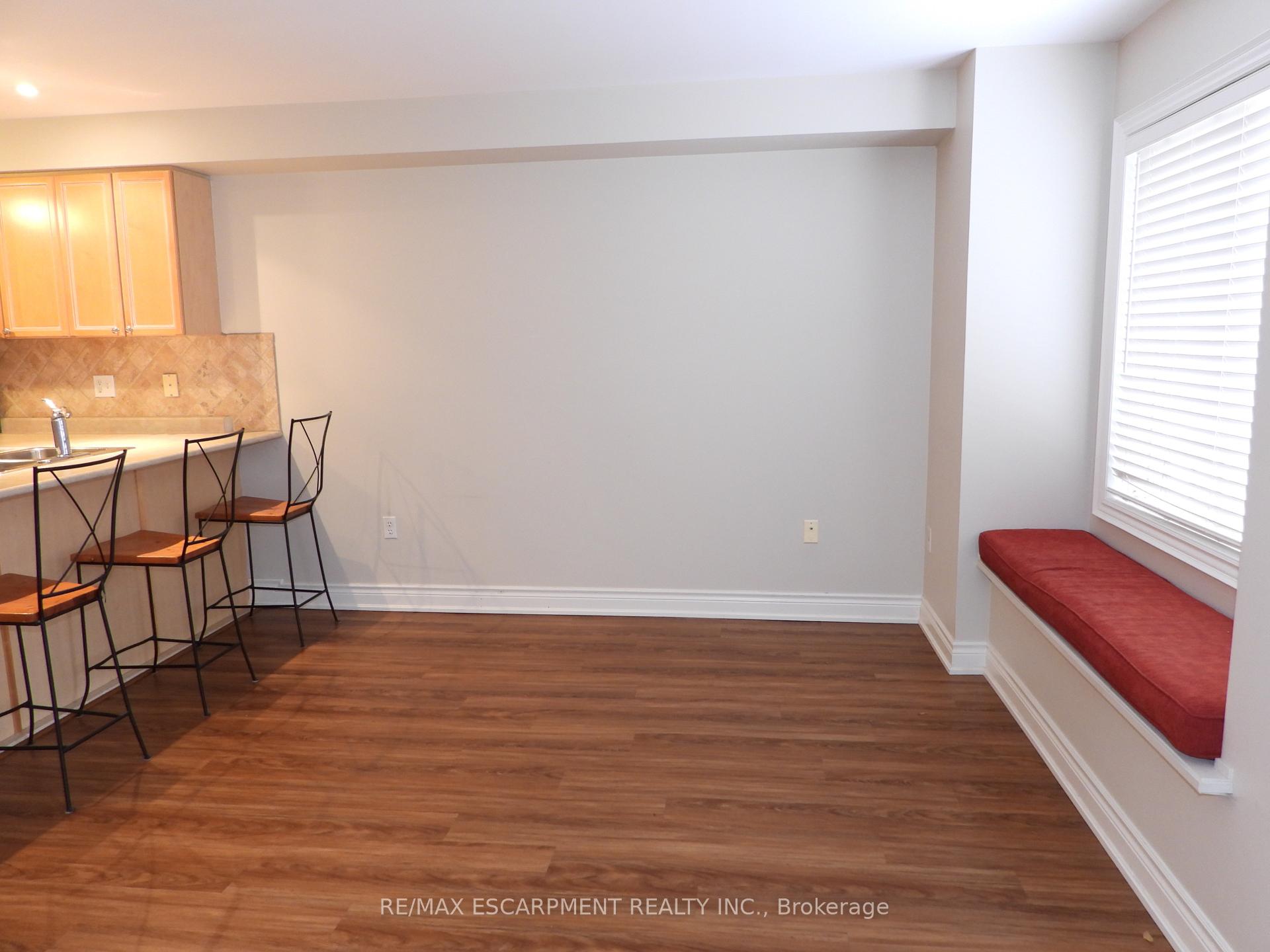 Photo 11 of Unit 123, 710 Spring Gardens Road, Burlington, Bayview — HOMEH