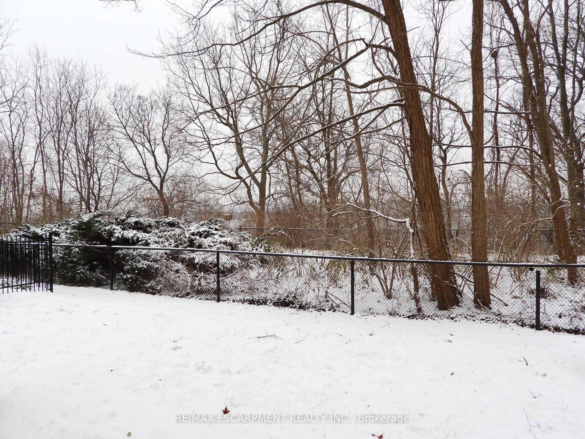 Photo 33 of Unit 123, 710 Spring Gardens Road, Burlington, Bayview — HOMEH
