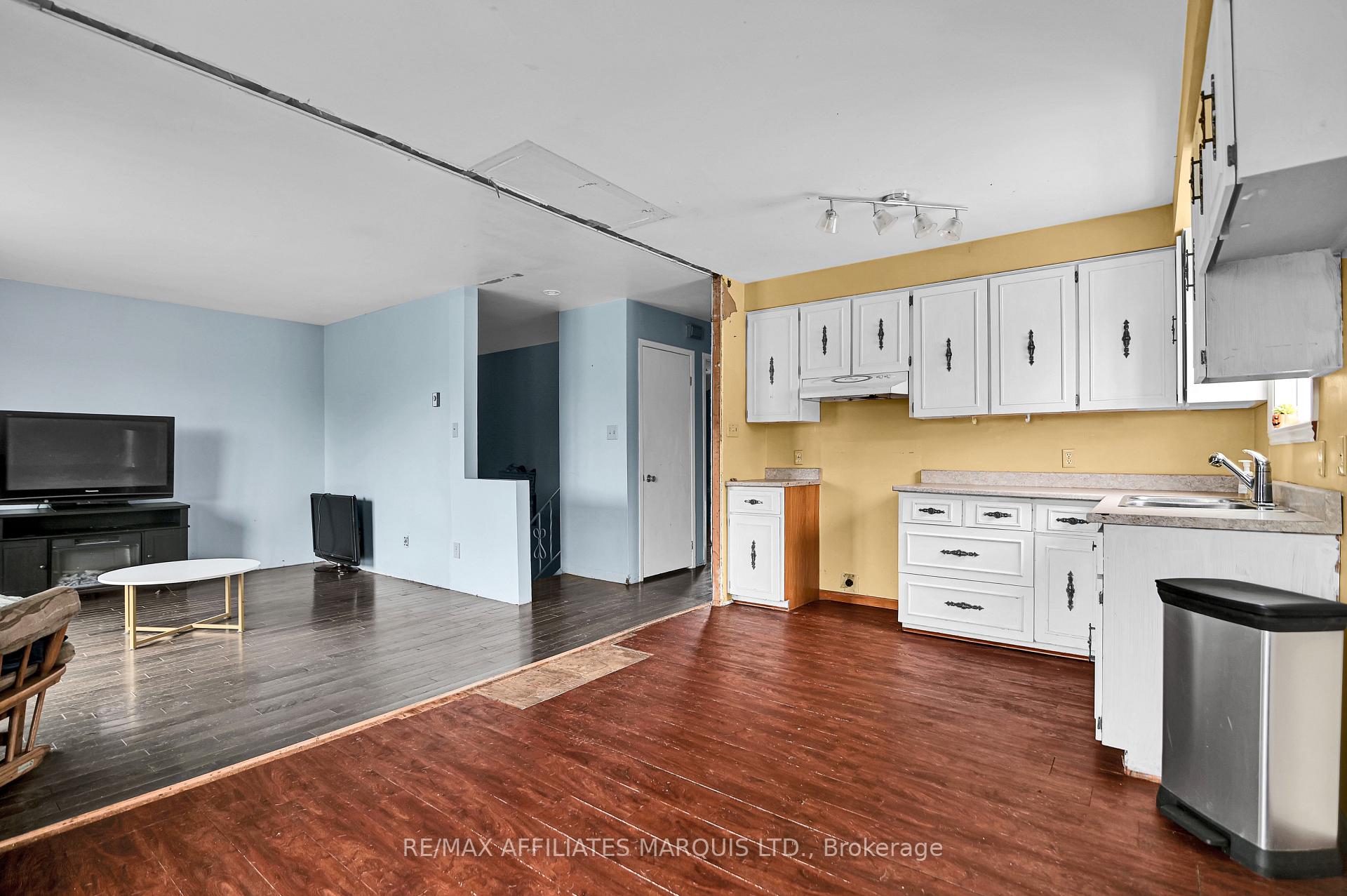 Photo 4 of 1531 Champagne Avenue, Cornwall — HOMEH