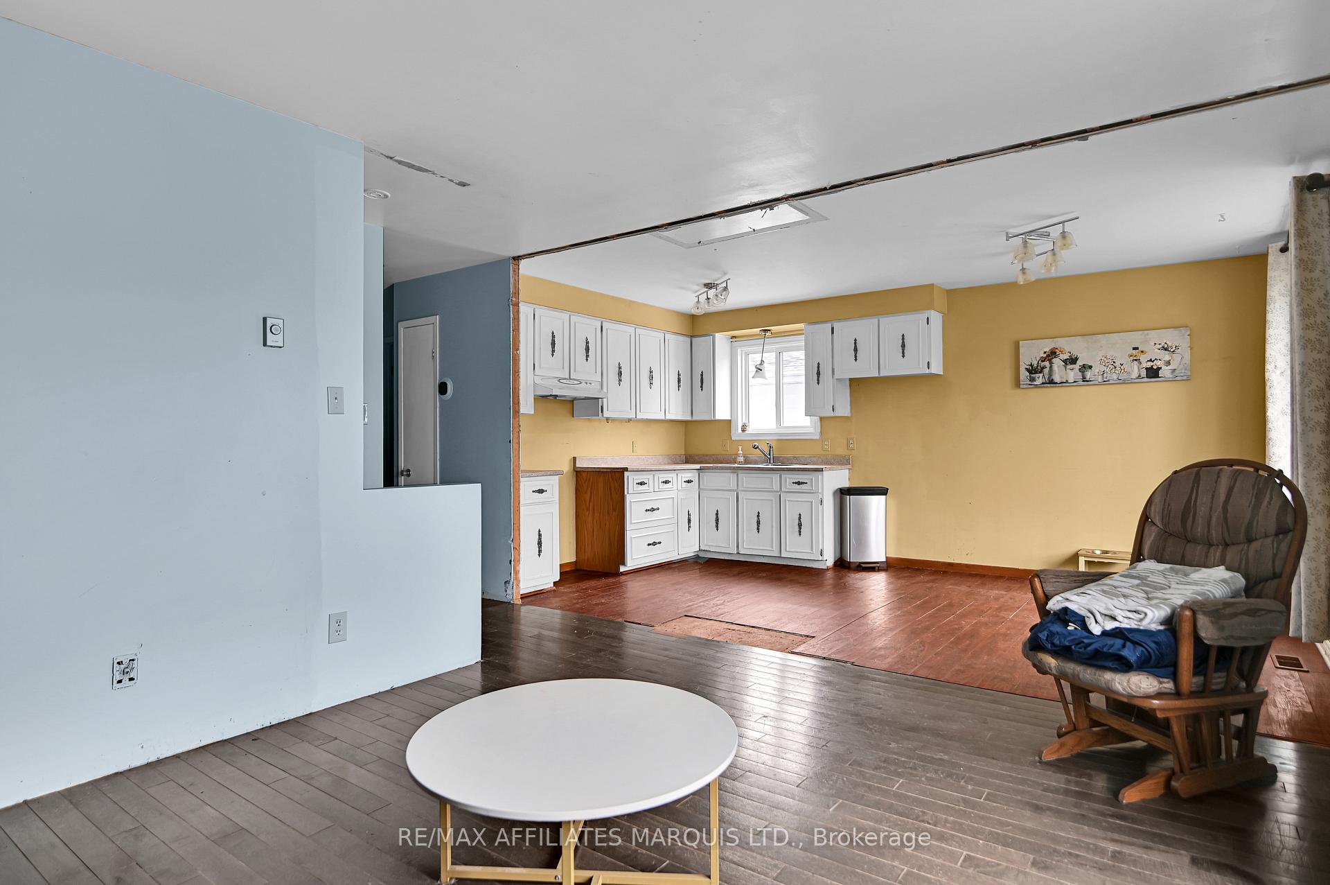 Photo 9 of 1531 Champagne Avenue, Cornwall — HOMEH