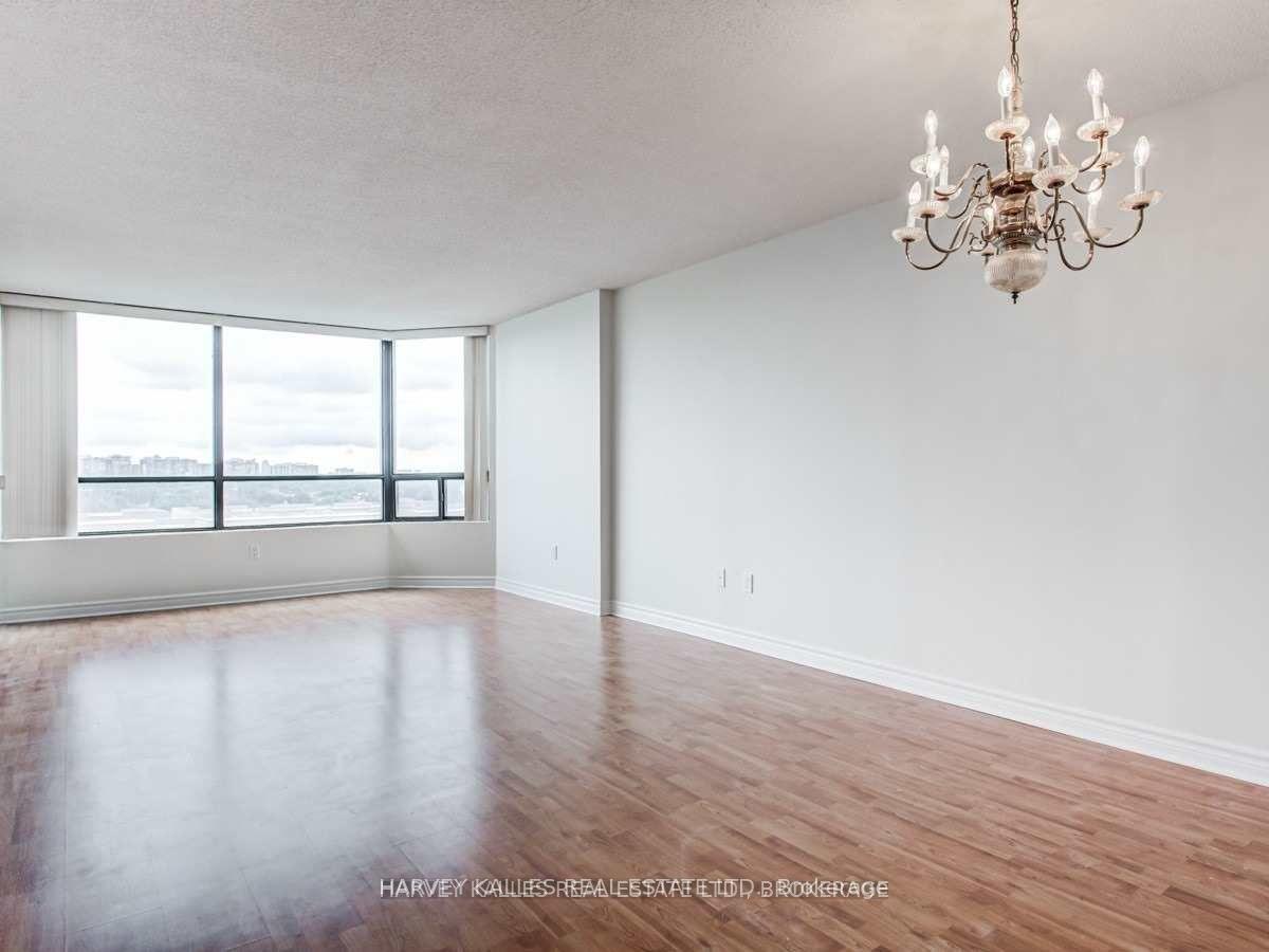Photo 4 of Unit 708, 7420 Bathurst Street, Vaughan, Brownridge — HOMEH