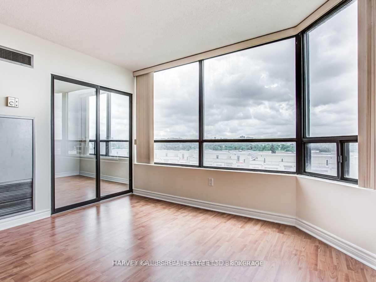 Photo 6 of Unit 708, 7420 Bathurst Street, Vaughan, Brownridge — HOMEH