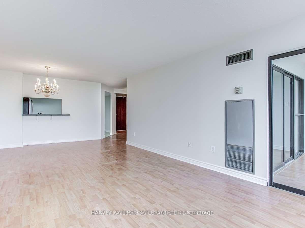 Photo 8 of Unit 708, 7420 Bathurst Street, Vaughan, Brownridge — HOMEH
