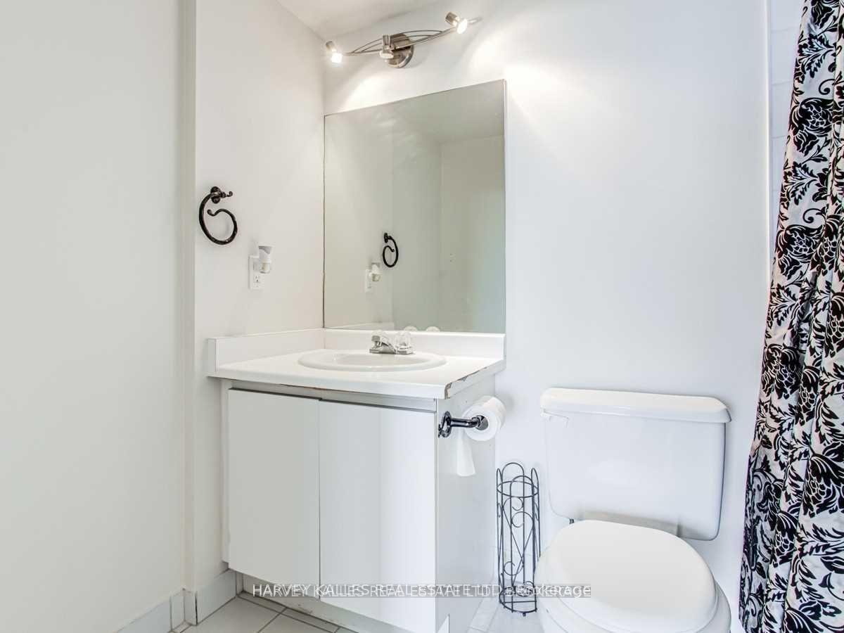 Photo 18 of Unit 708, 7420 Bathurst Street, Vaughan, Brownridge — HOMEH