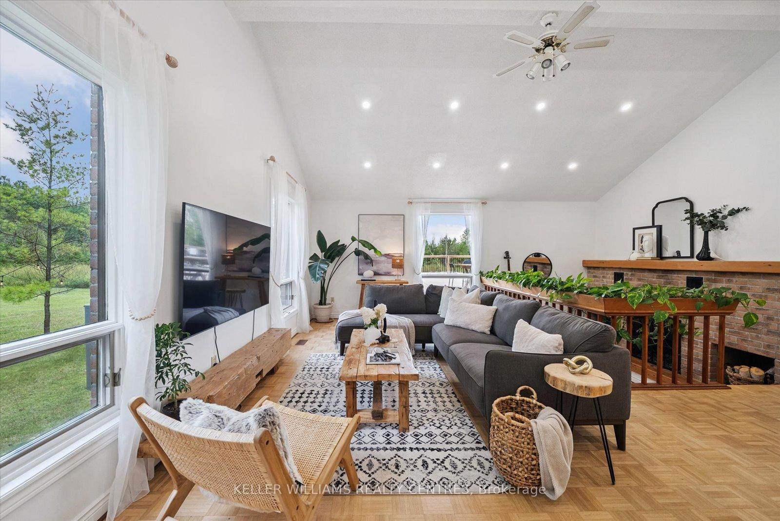 Photo 10 of 25154 Valley View Drive, Georgina, Sutton & Jackson's Point — HOMEH