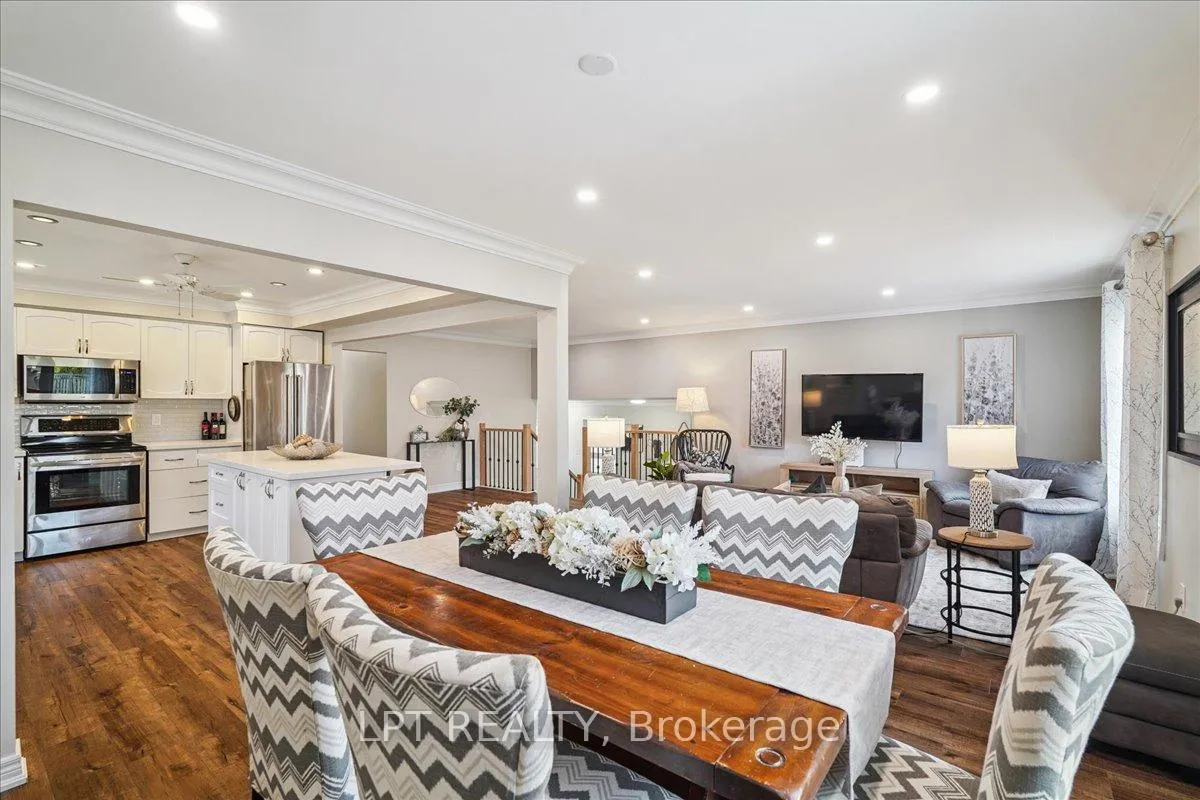 Photo 14 of 26 Wright Crescent, Caledon, Bolton North — HOMEH