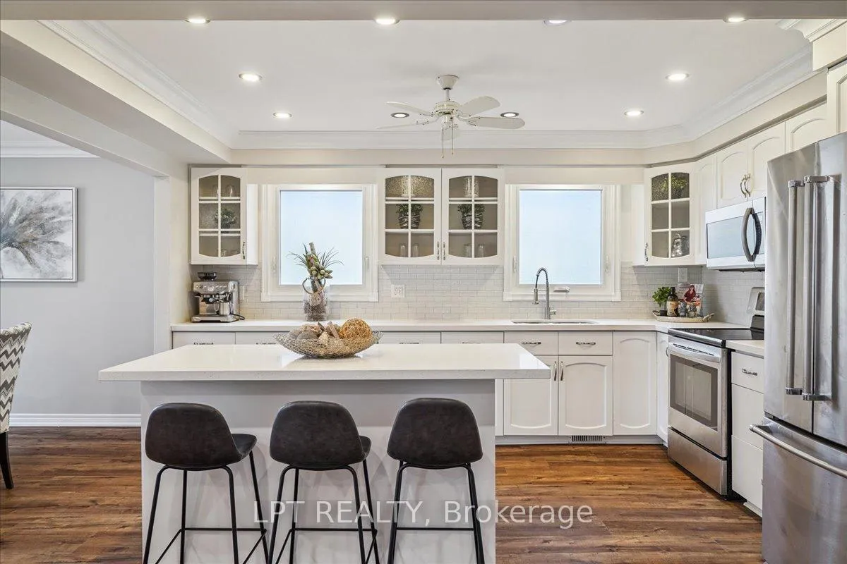 Photo 16 of 26 Wright Crescent, Caledon, Bolton North — HOMEH