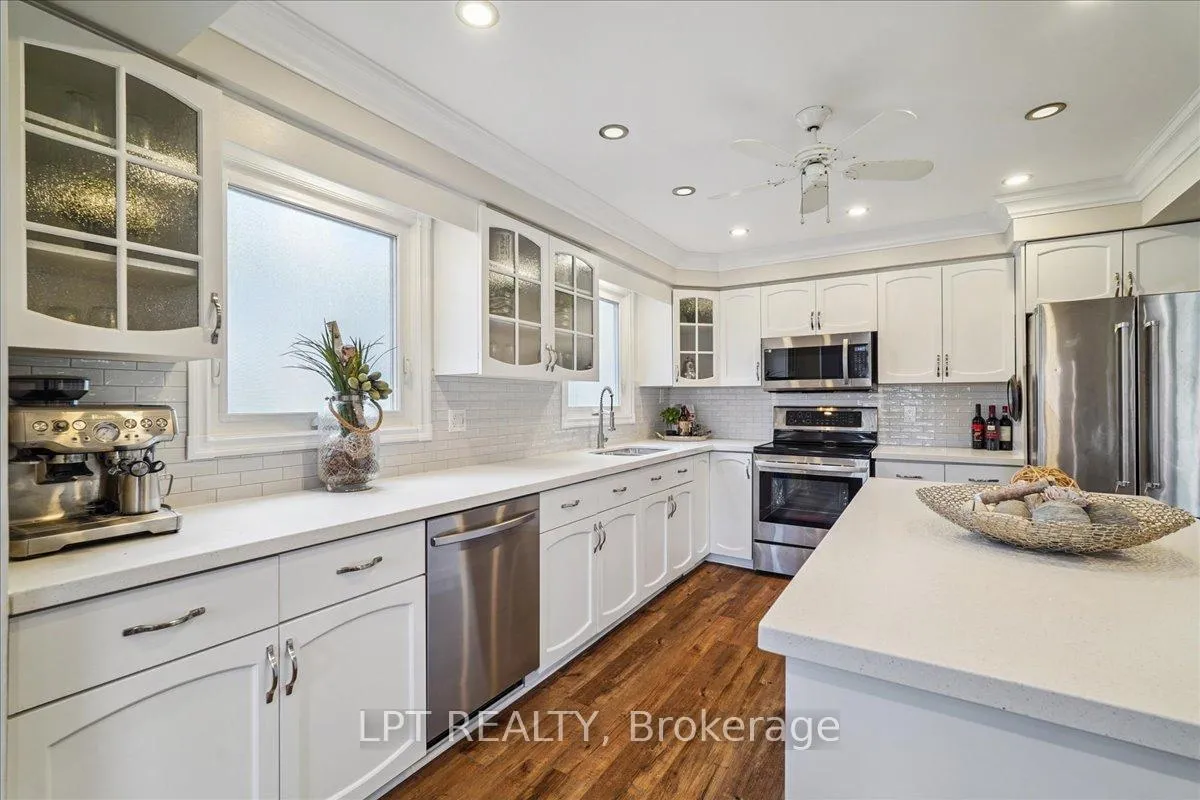 Photo 17 of 26 Wright Crescent, Caledon, Bolton North — HOMEH