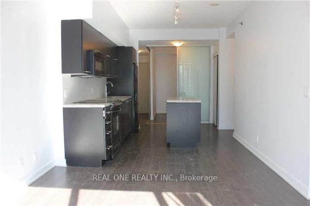 Photo 4 of Unit 301, 21 Nelson Street, Toronto, Waterfront Communities — HOMEH