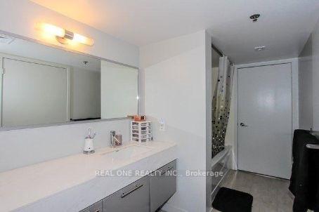 Photo 8 of Unit 301, 21 Nelson Street, Toronto, Waterfront Communities — HOMEH