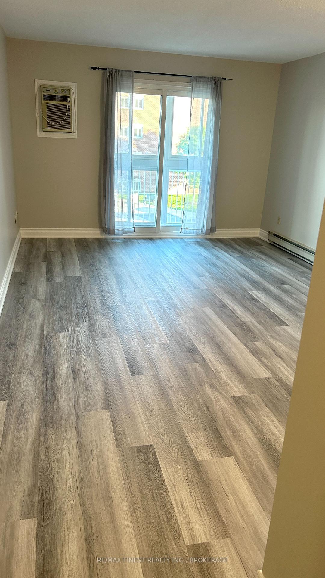 Photo 6 of Unit 307, 580 Armstrong Road, Kingston, East Gardiners Rd — HOMEH