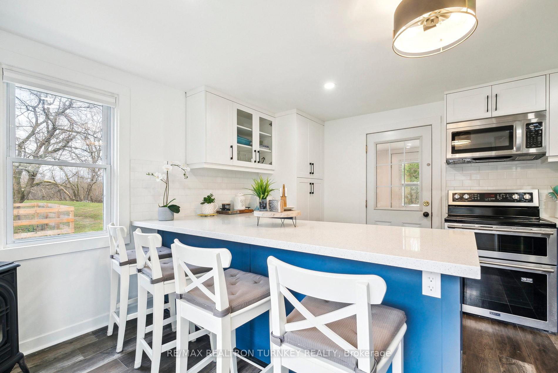 Photo 10 of 141 Nine Mile Road, Brock, Beaverton — HOMEH