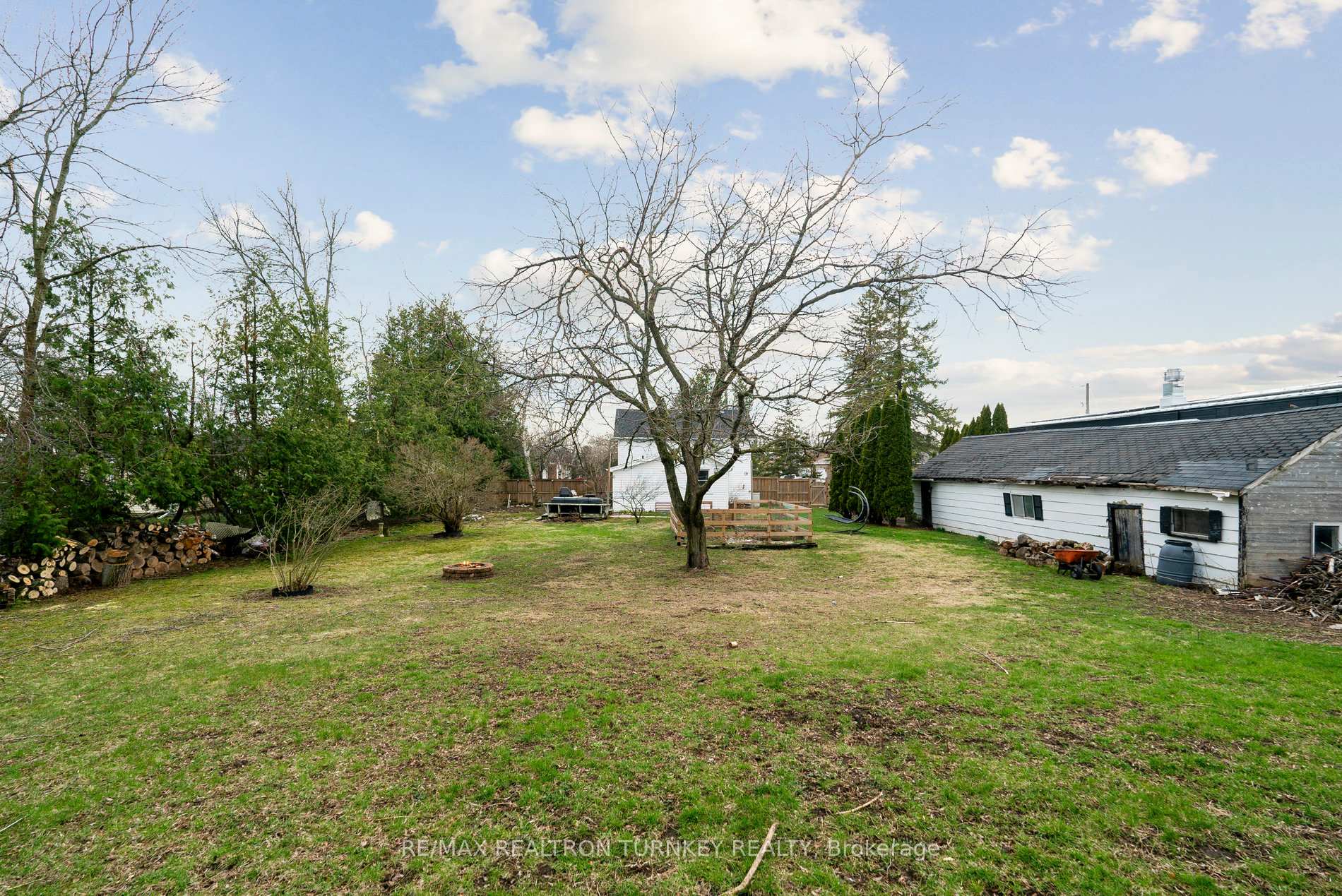 Photo 27 of 141 Nine Mile Road, Brock, Beaverton — HOMEH