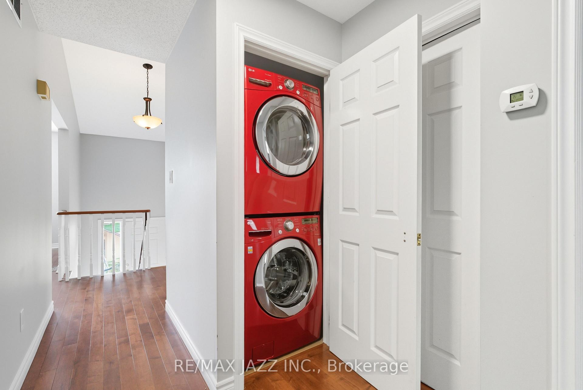Photo 24 of Unit upper level, 8 Oban Court, Clarington, Courtice — HOMEH