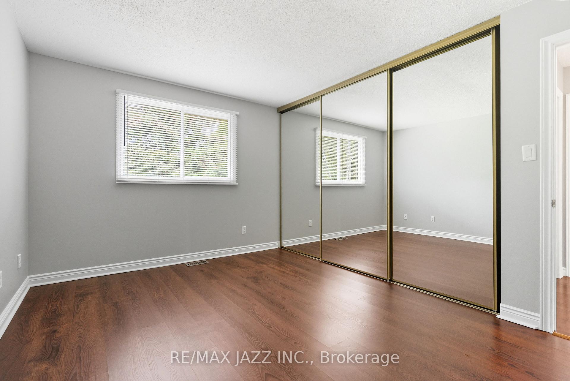 Photo 18 of Unit upper level, 8 Oban Court, Clarington, Courtice — HOMEH