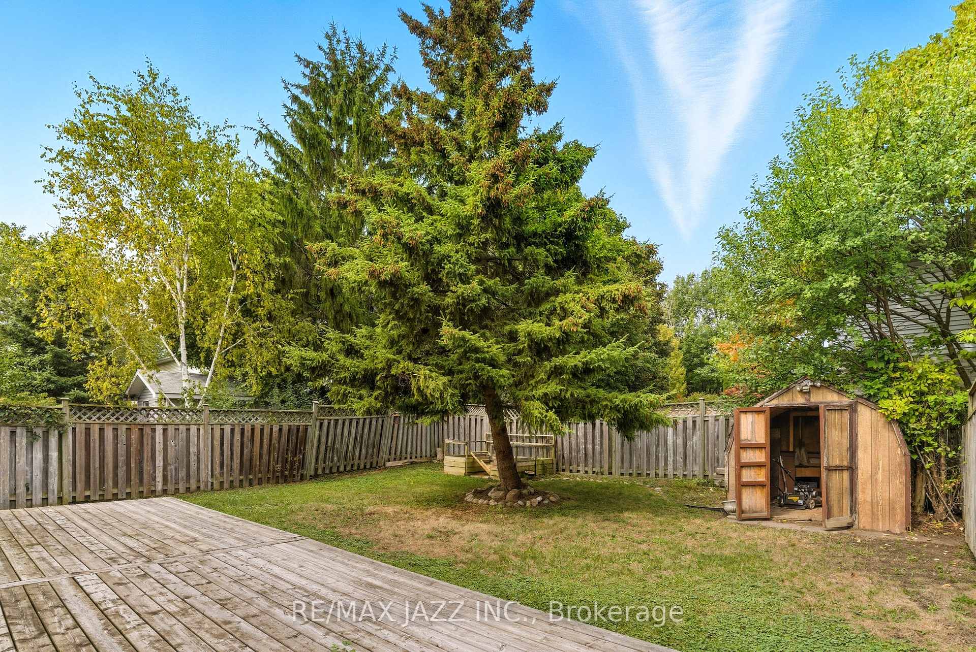 Photo 28 of Unit upper level, 8 Oban Court, Clarington, Courtice — HOMEH