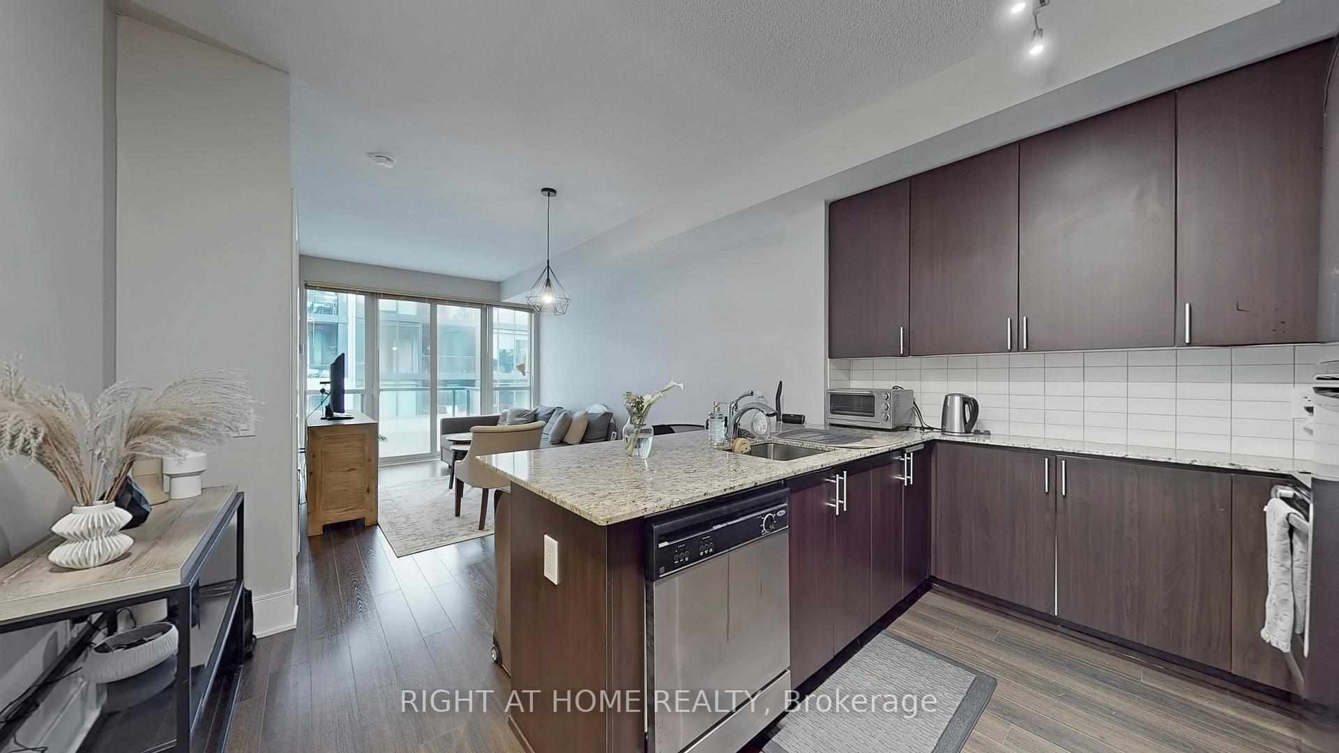Photo 1 of Unit 907, 560 Front Street W, Toronto, Waterfront Communities — HOMEH