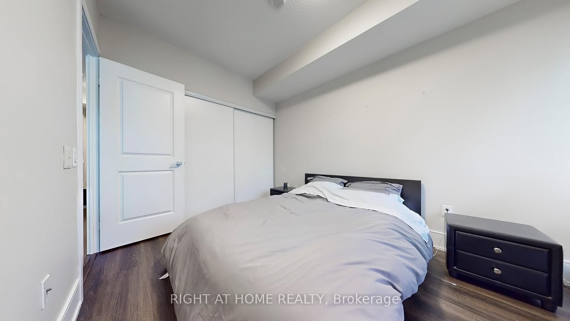 Photo 8 of Unit 907, 560 Front Street W, Toronto, Waterfront Communities — HOMEH