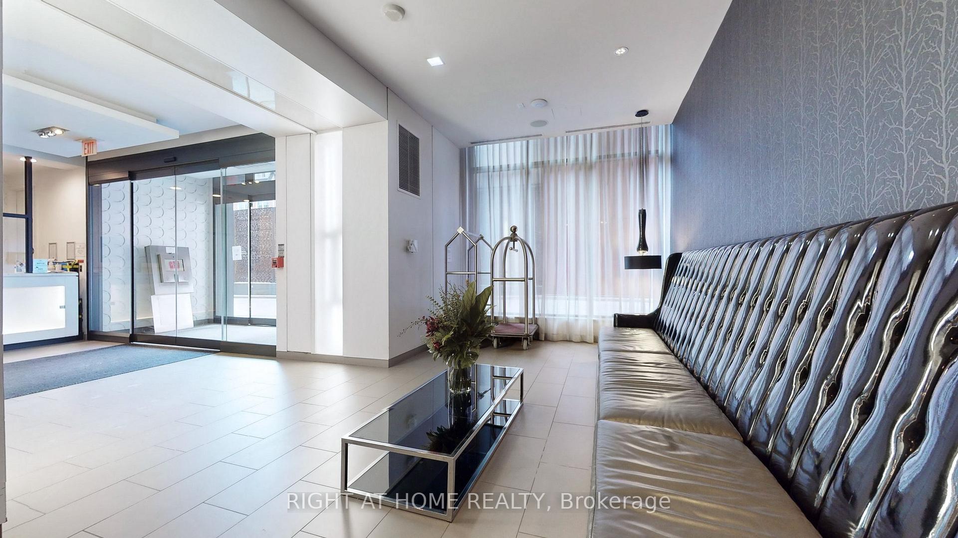 Photo 14 of Unit 907, 560 Front Street W, Toronto, Waterfront Communities — HOMEH