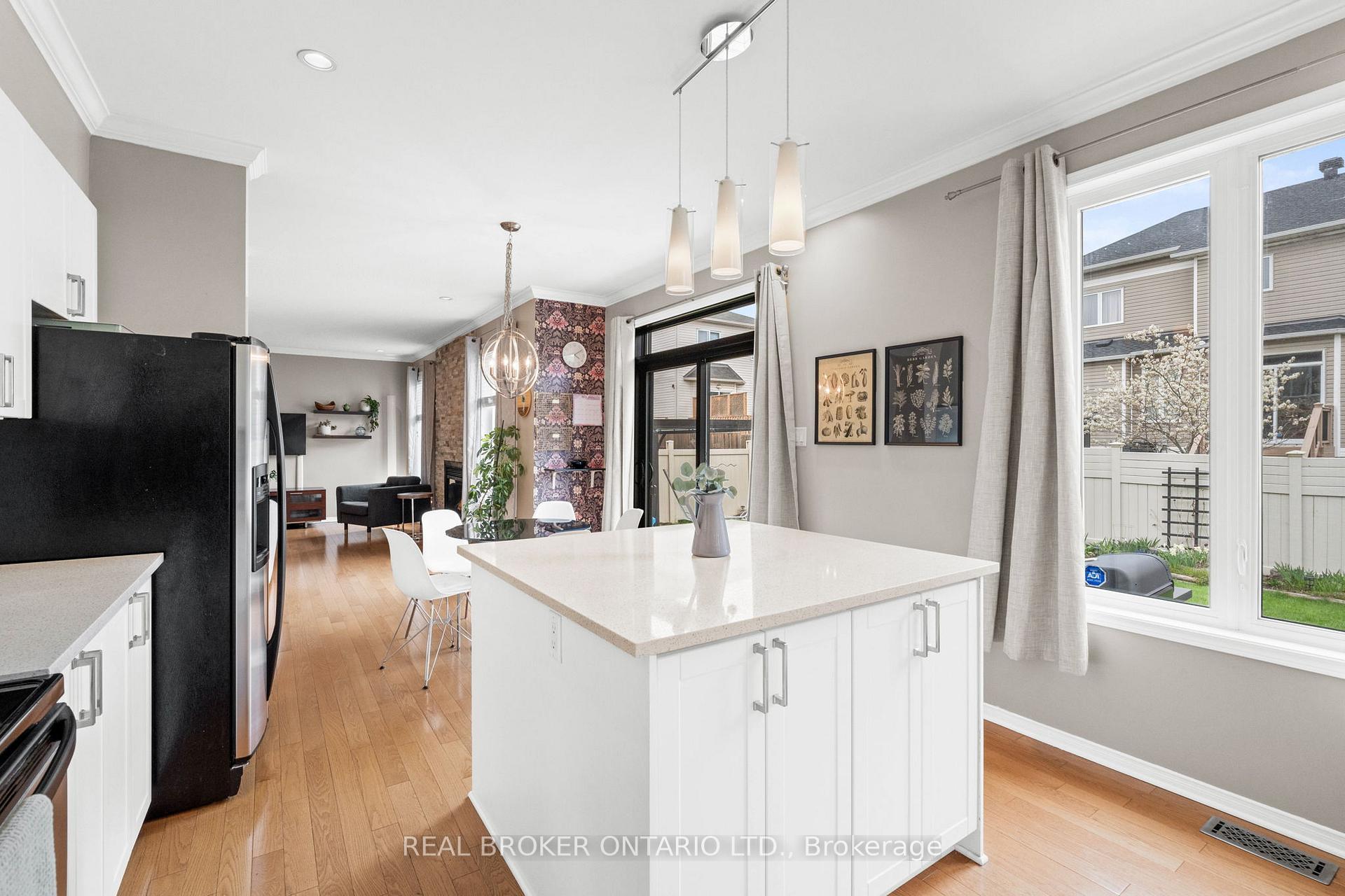 Photo 11 of 135 Rocky Hill Drive, Ottawa, Barrhaven - Strandherd — HOMEH