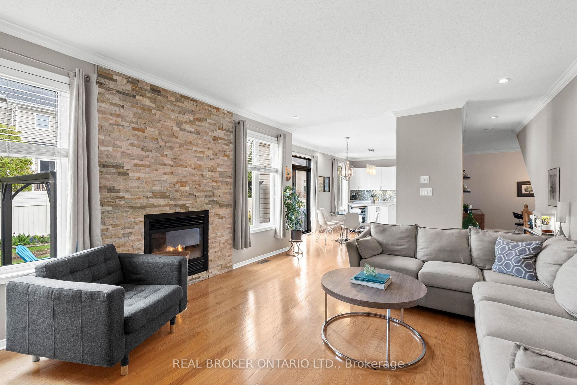 Photo 16 of 135 Rocky Hill Drive, Ottawa, Barrhaven - Strandherd — HOMEH