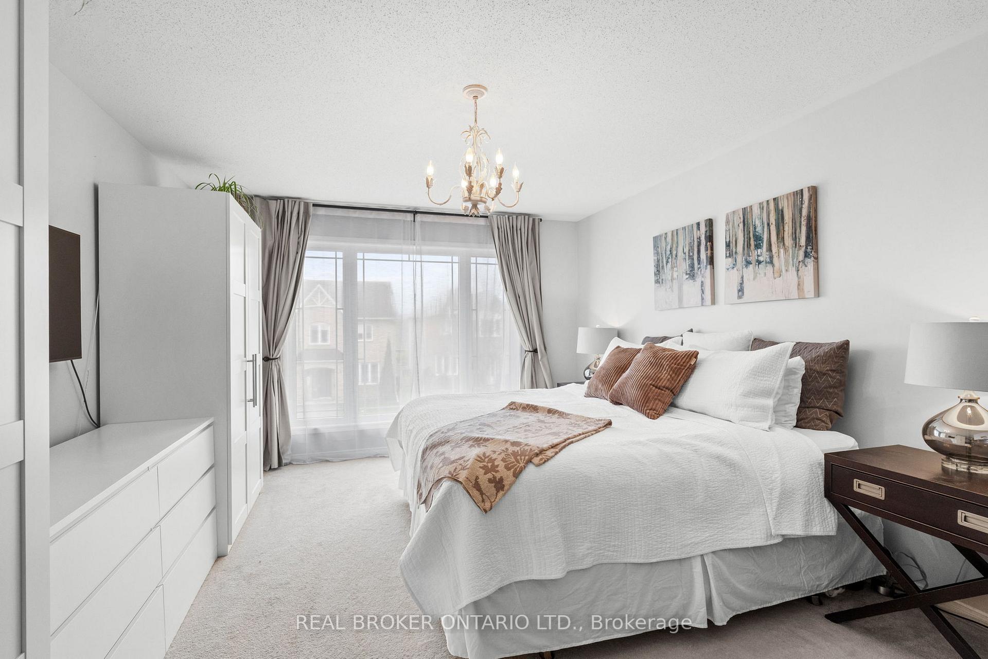 Photo 18 of 135 Rocky Hill Drive, Ottawa, Barrhaven - Strandherd — HOMEH