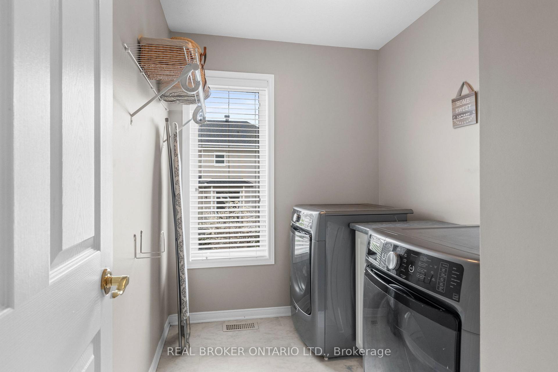 Photo 22 of 135 Rocky Hill Drive, Ottawa, Barrhaven - Strandherd — HOMEH
