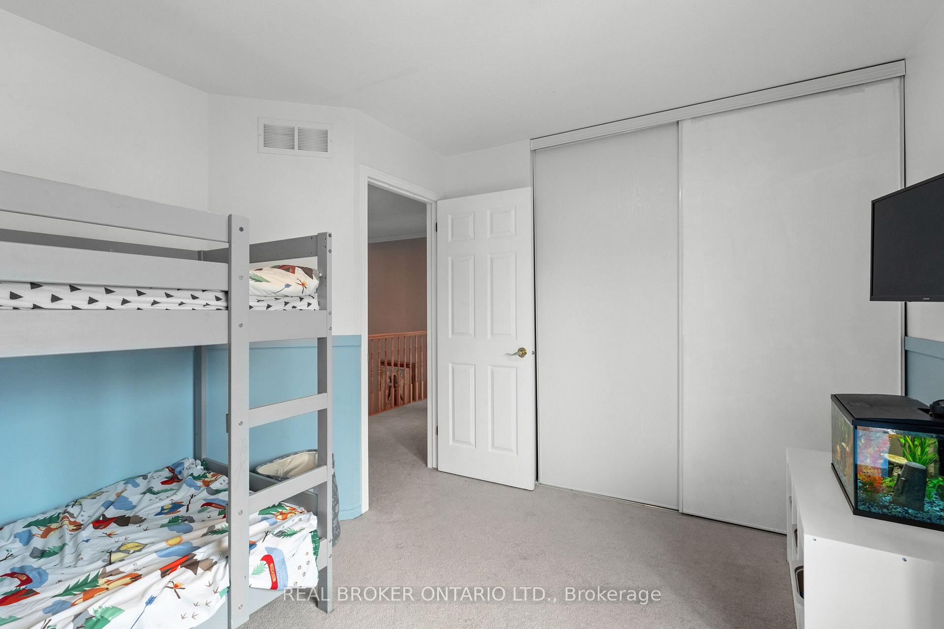 Photo 25 of 135 Rocky Hill Drive, Ottawa, Barrhaven - Strandherd — HOMEH