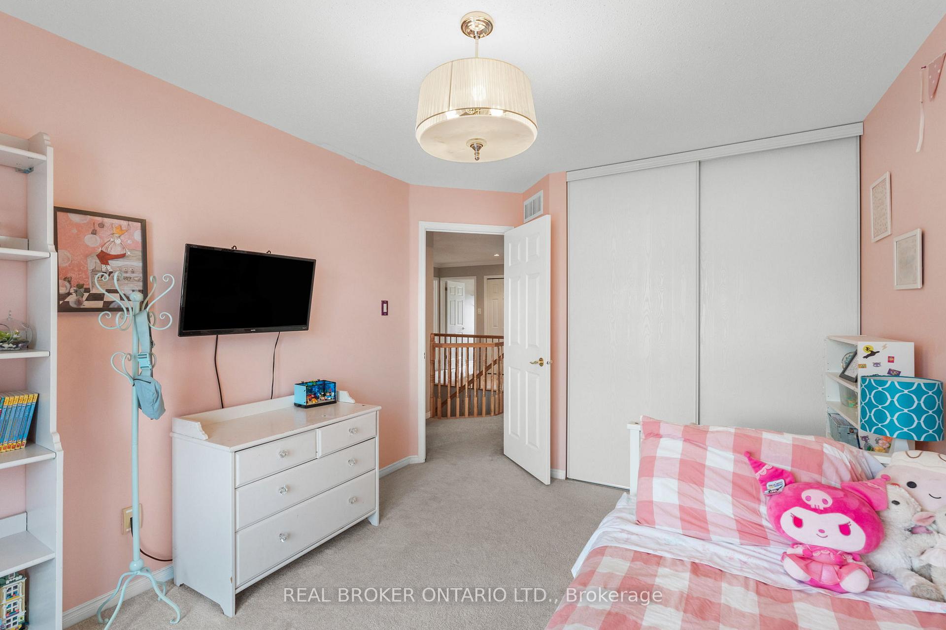 Photo 28 of 135 Rocky Hill Drive, Ottawa, Barrhaven - Strandherd — HOMEH