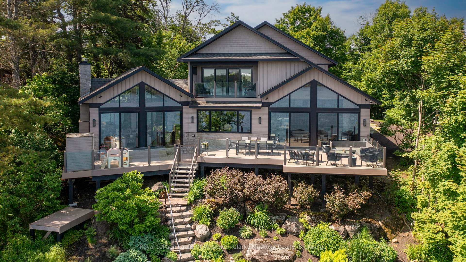 Front of 305 Wapaska Crescent