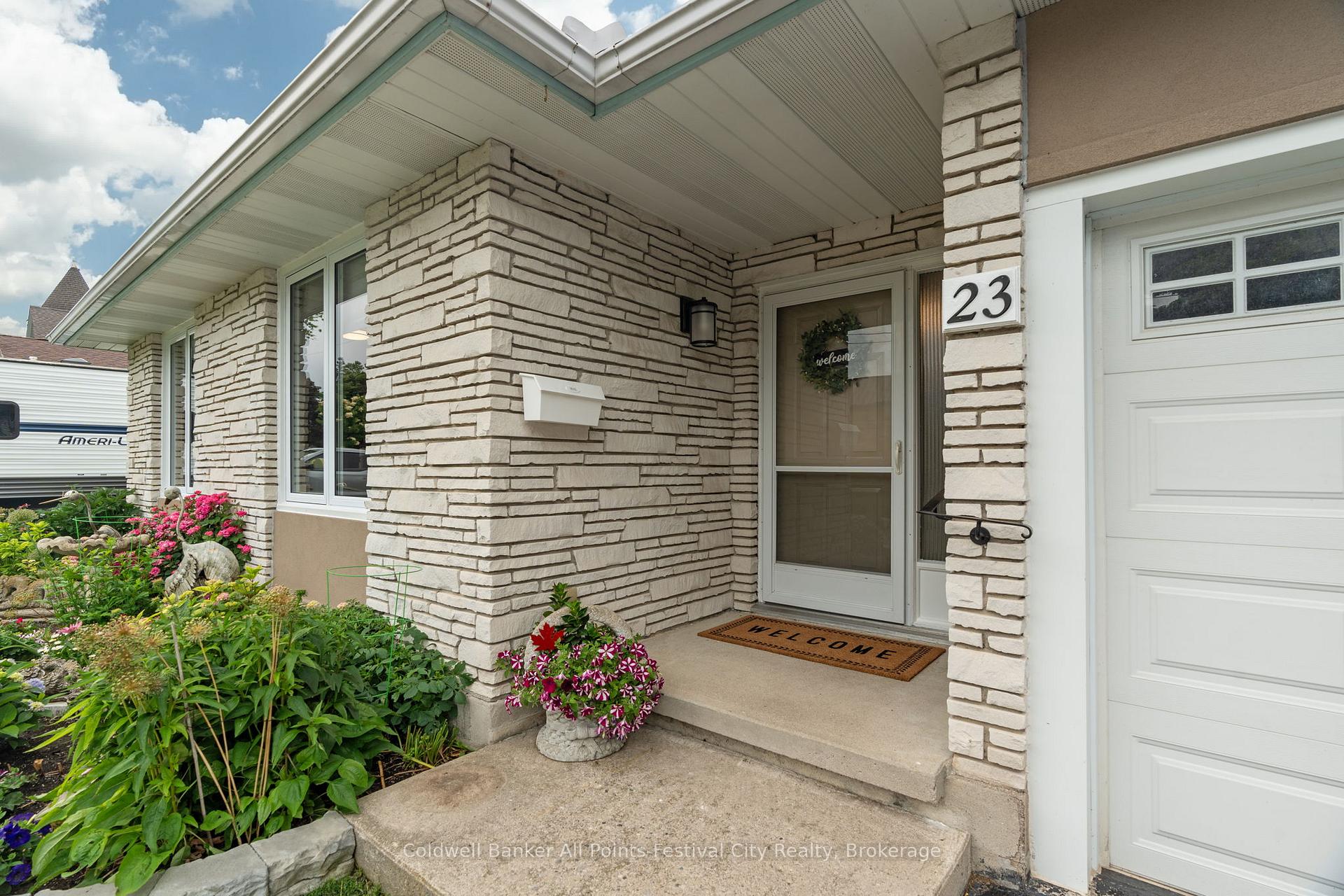 Photo 6 of 23 Trafalgar Street, Goderich, Goderich (Town) — HOMEH