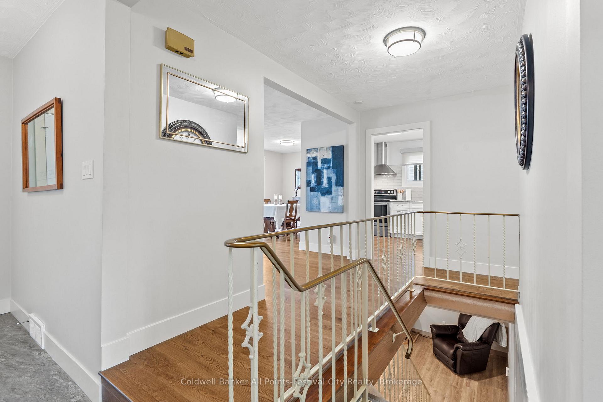 Photo 8 of 23 Trafalgar Street, Goderich, Goderich (Town) — HOMEH