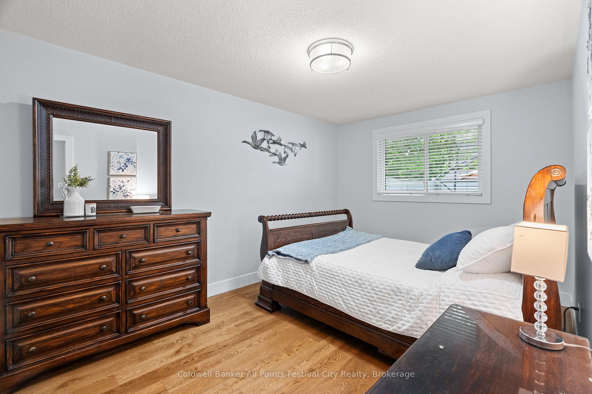 Photo 24 of 23 Trafalgar Street, Goderich, Goderich (Town) — HOMEH