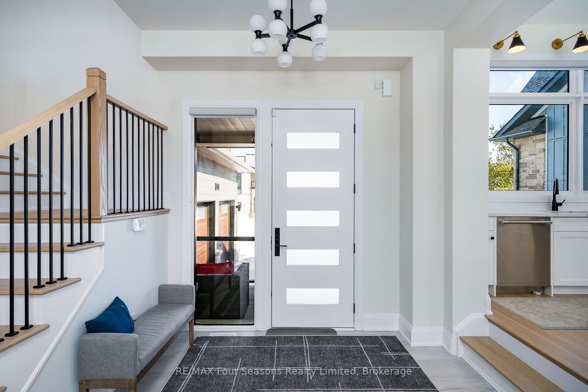 Photo 4 of 113 Cattail Crescent, Blue Mountains — HOMEH