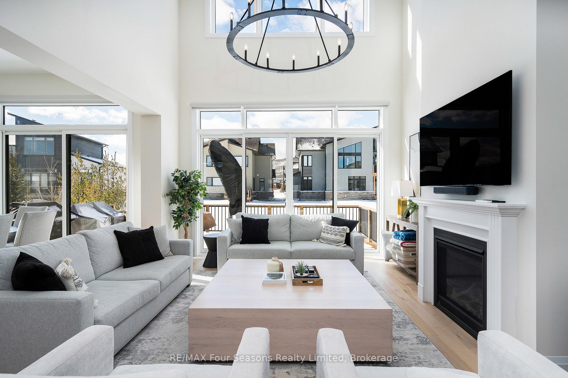 Photo 8 of 113 Cattail Crescent, Blue Mountains — HOMEH