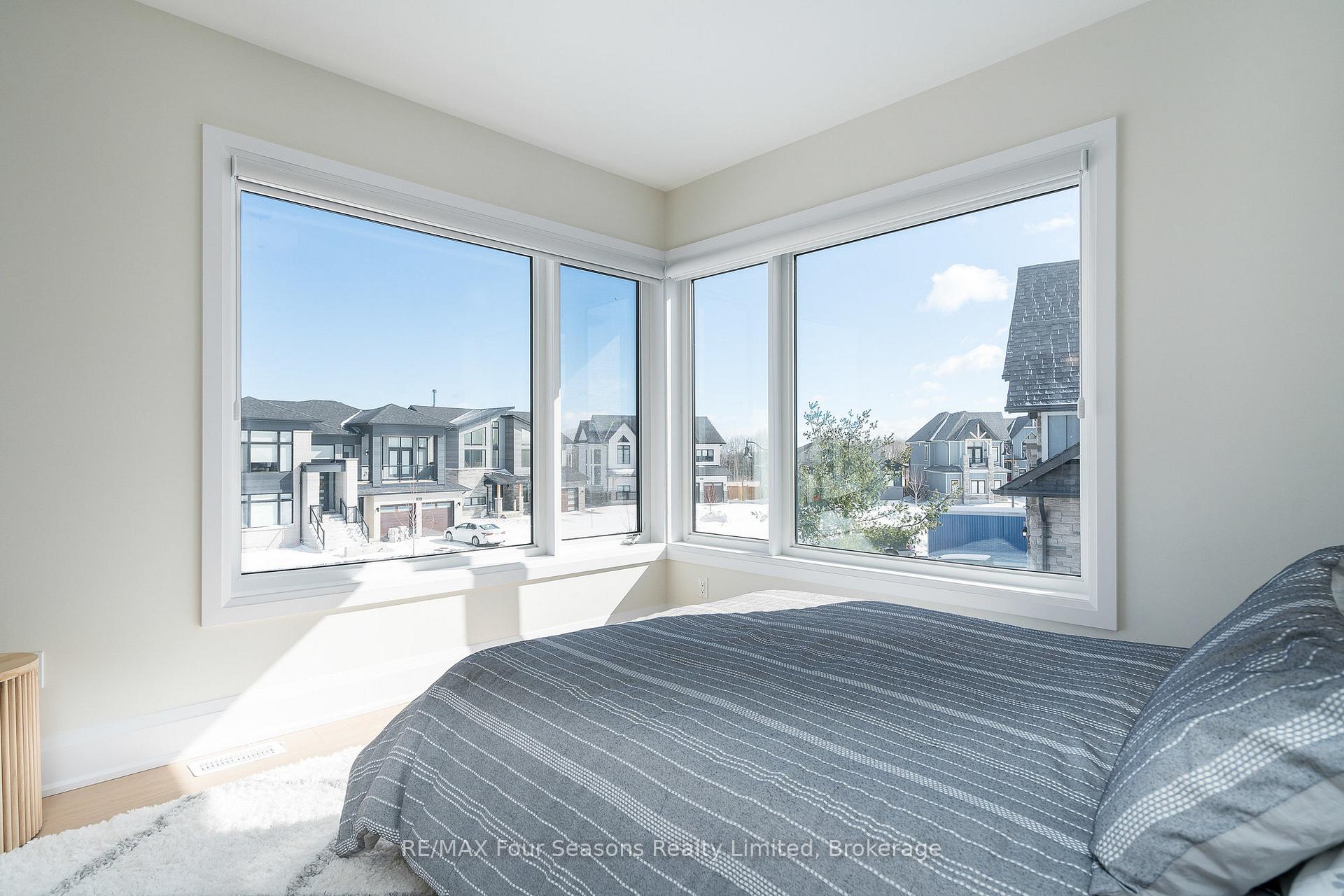Photo 31 of 113 Cattail Crescent, Blue Mountains — HOMEH