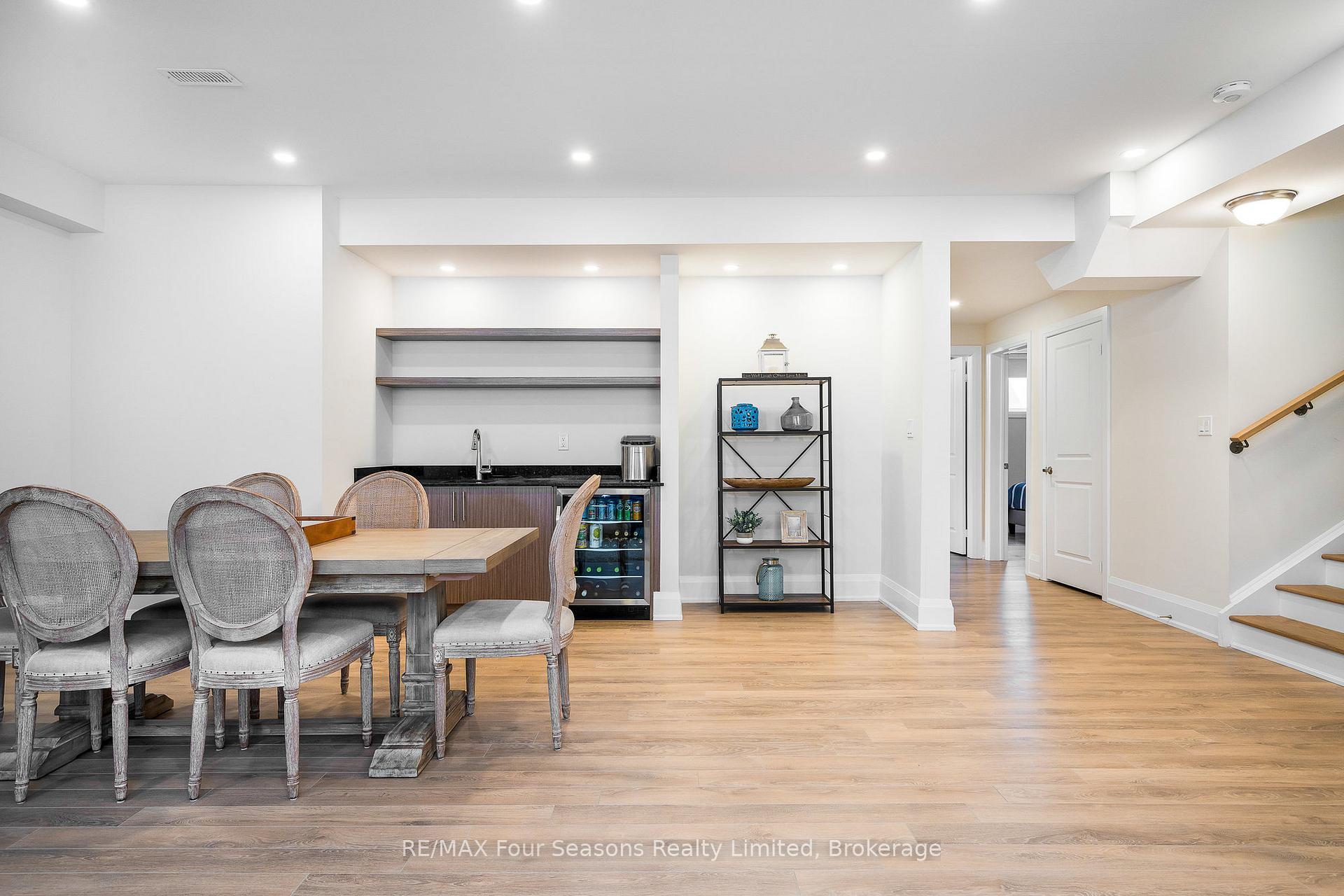 Photo 38 of 113 Cattail Crescent, Blue Mountains — HOMEH