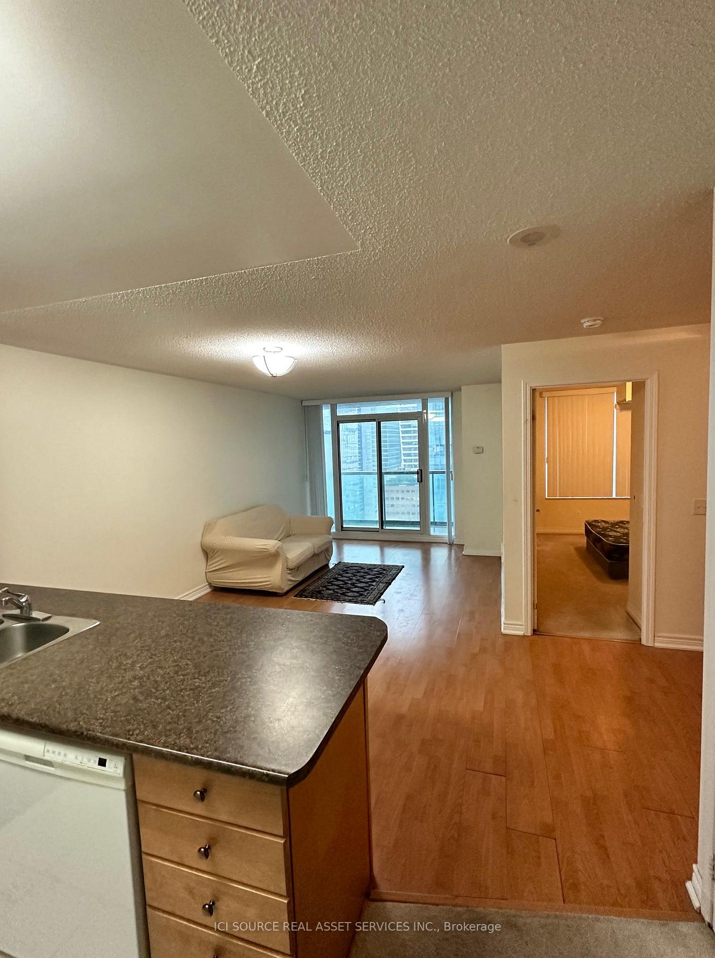 Photo 2 of Unit 2605, 30 Grand Trunk Crescent, Toronto, Waterfront Communities — HOMEH