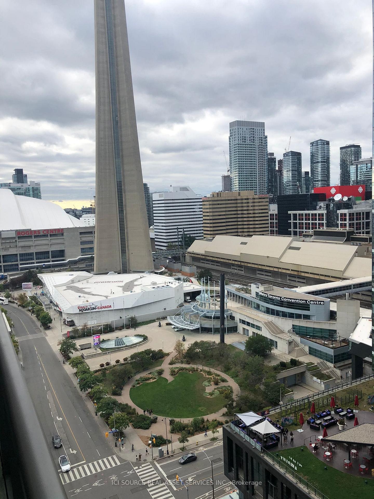 Photo 3 of Unit 2605, 30 Grand Trunk Crescent, Toronto, Waterfront Communities — HOMEH