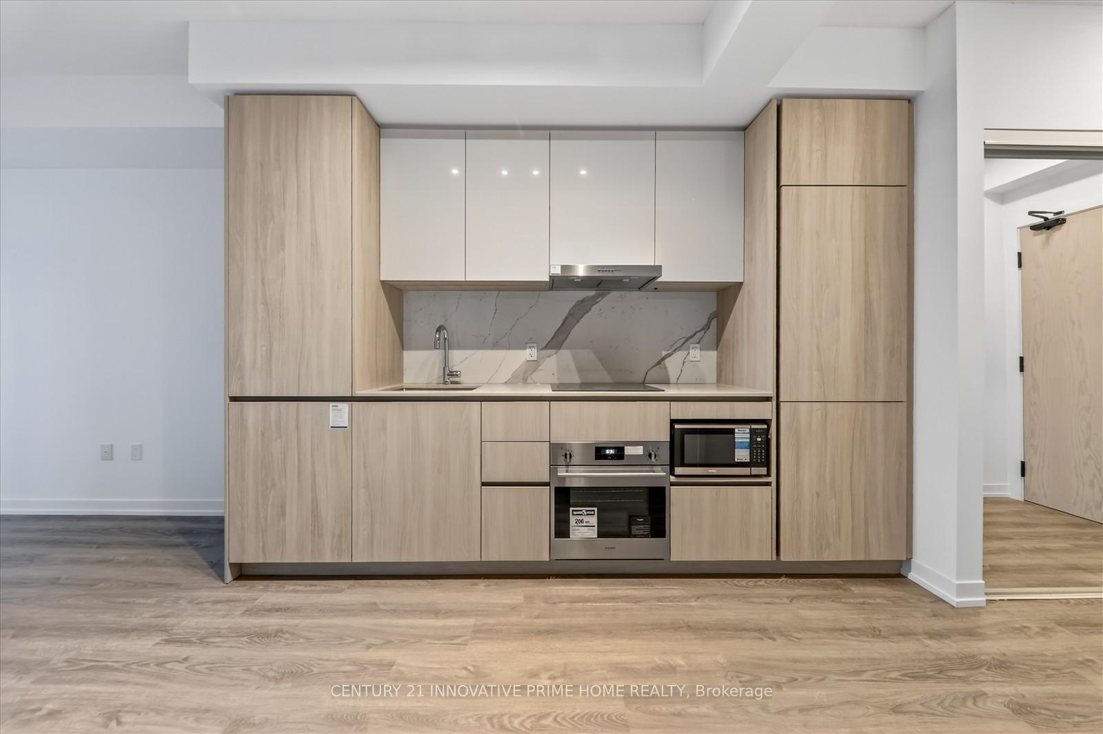 Photo 17 of Unit 910, 8 Interchange Way, Vaughan, Vaughan Corporate Centre — HOMEH