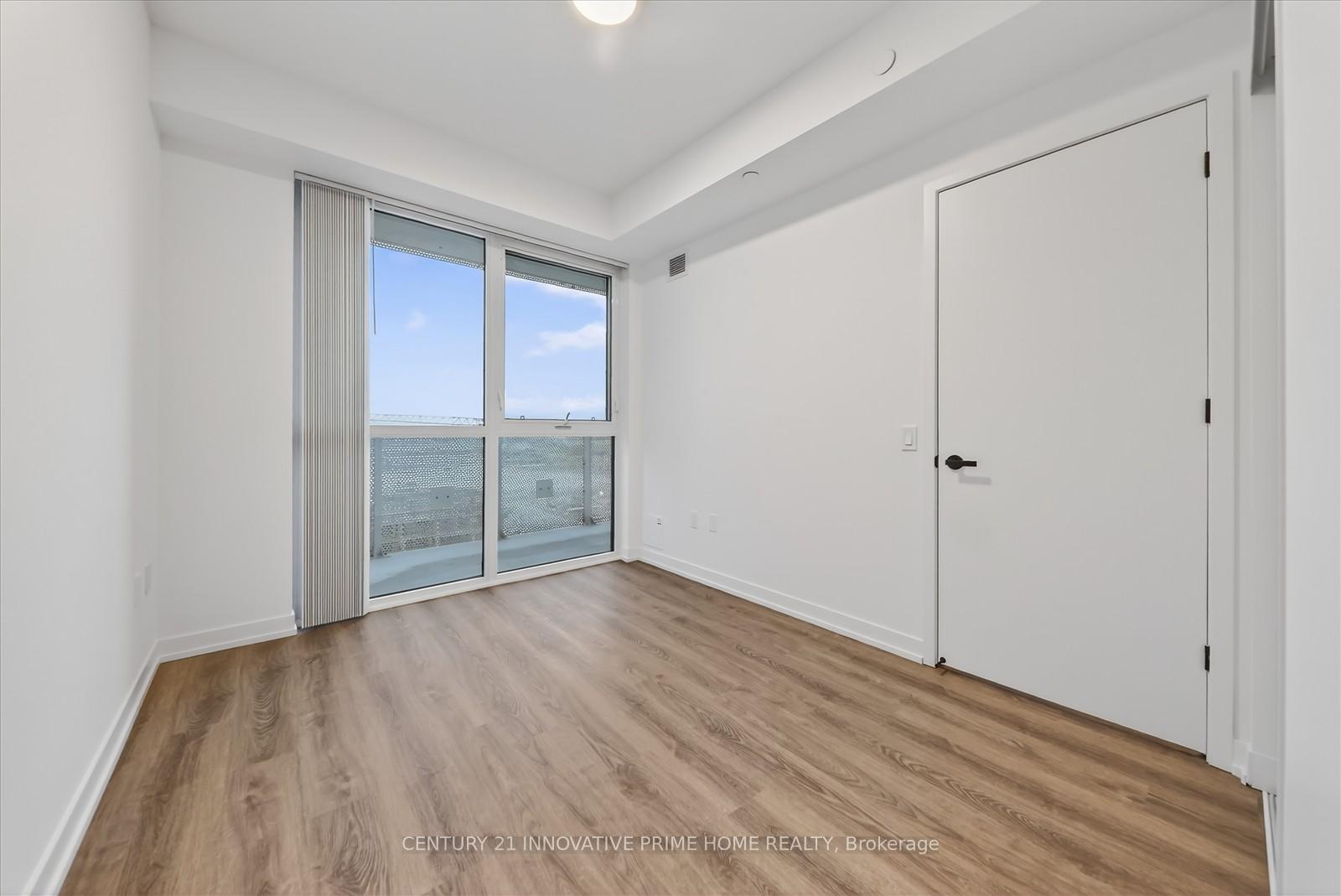 Photo 21 of Unit 910, 8 Interchange Way, Vaughan, Vaughan Corporate Centre — HOMEH