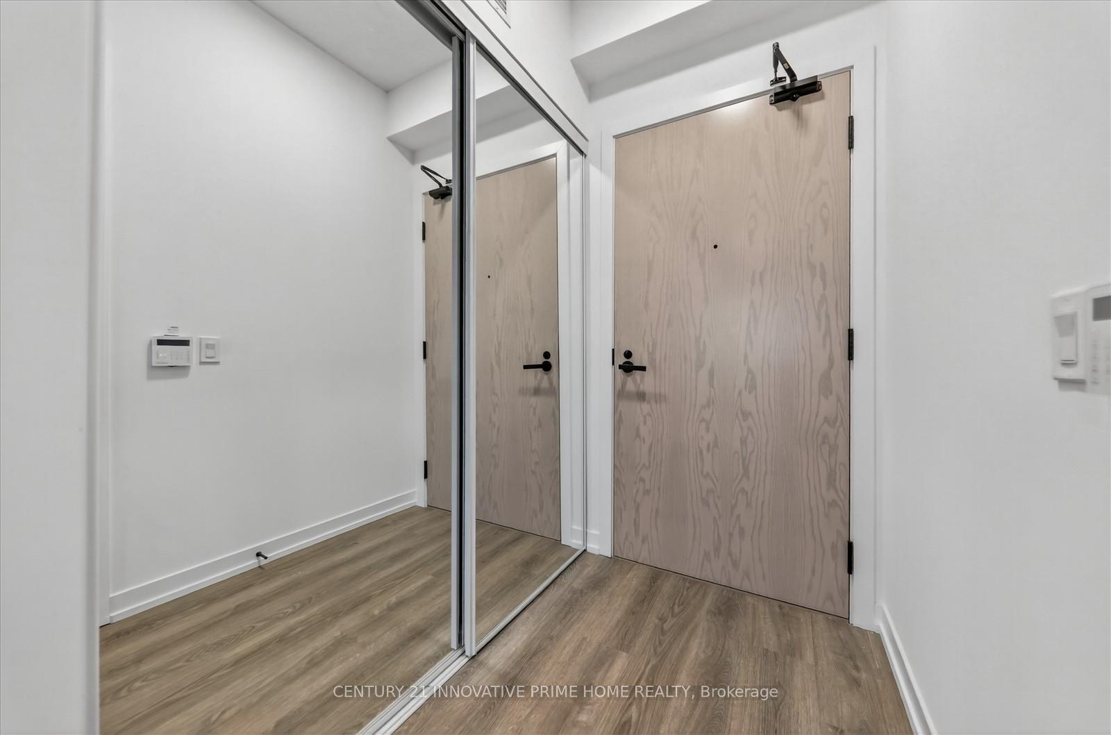 Photo 22 of Unit 910, 8 Interchange Way, Vaughan, Vaughan Corporate Centre — HOMEH