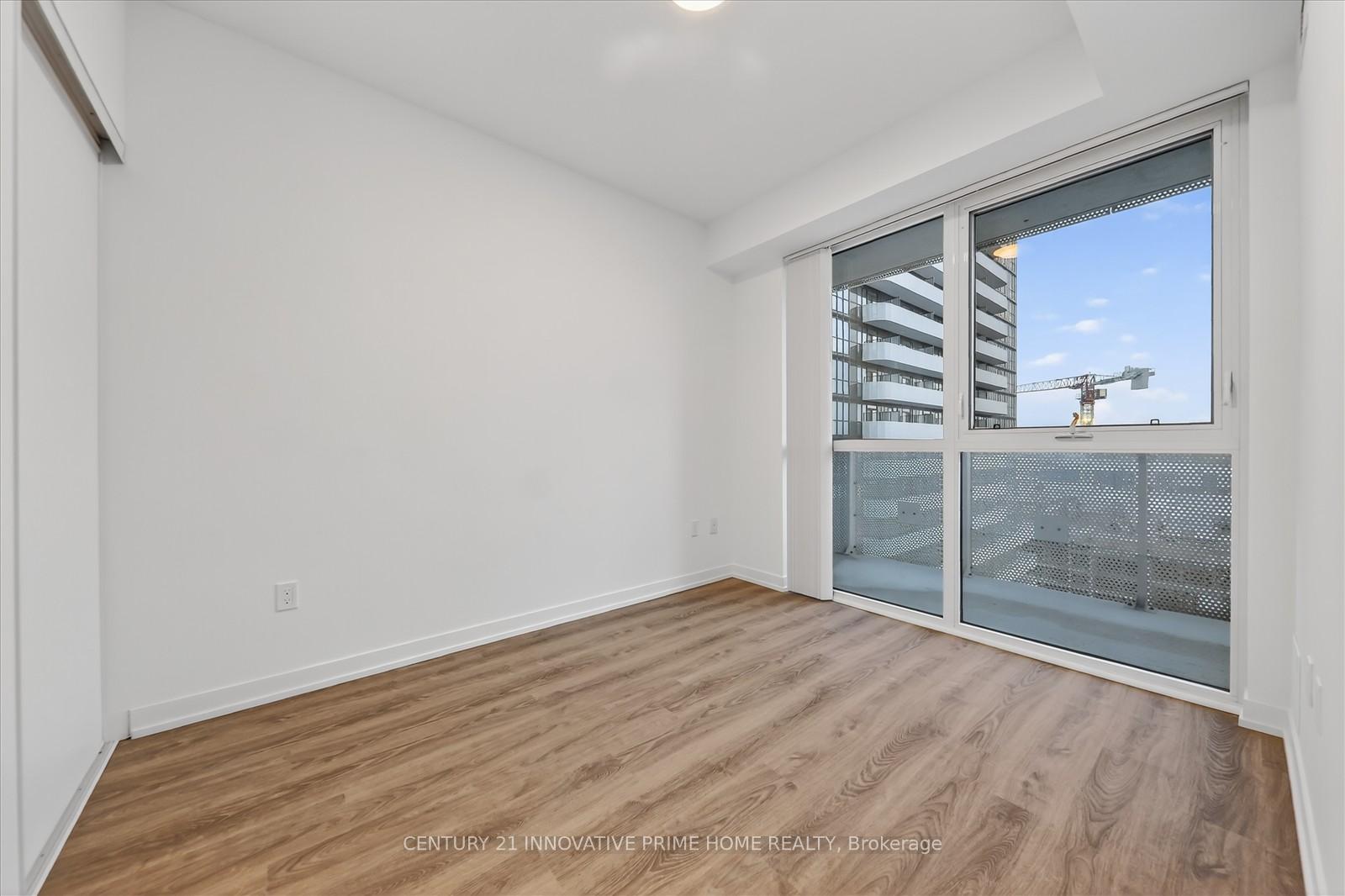 Photo 24 of Unit 910, 8 Interchange Way, Vaughan, Vaughan Corporate Centre — HOMEH