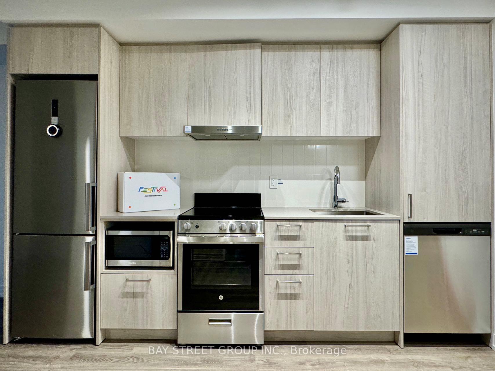 Photo 7 of Unit 705, 195 Commerce Street, Vaughan, Vaughan Corporate Centre — HOMEH